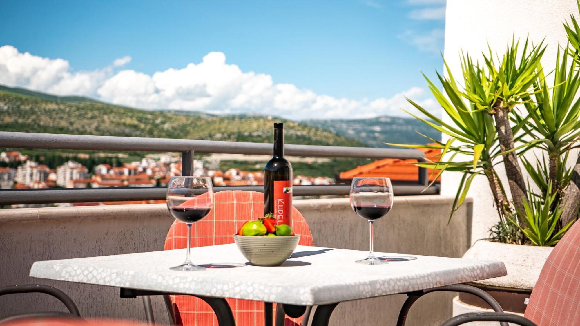 Apartments Kudelik Trogir Luaran gambar