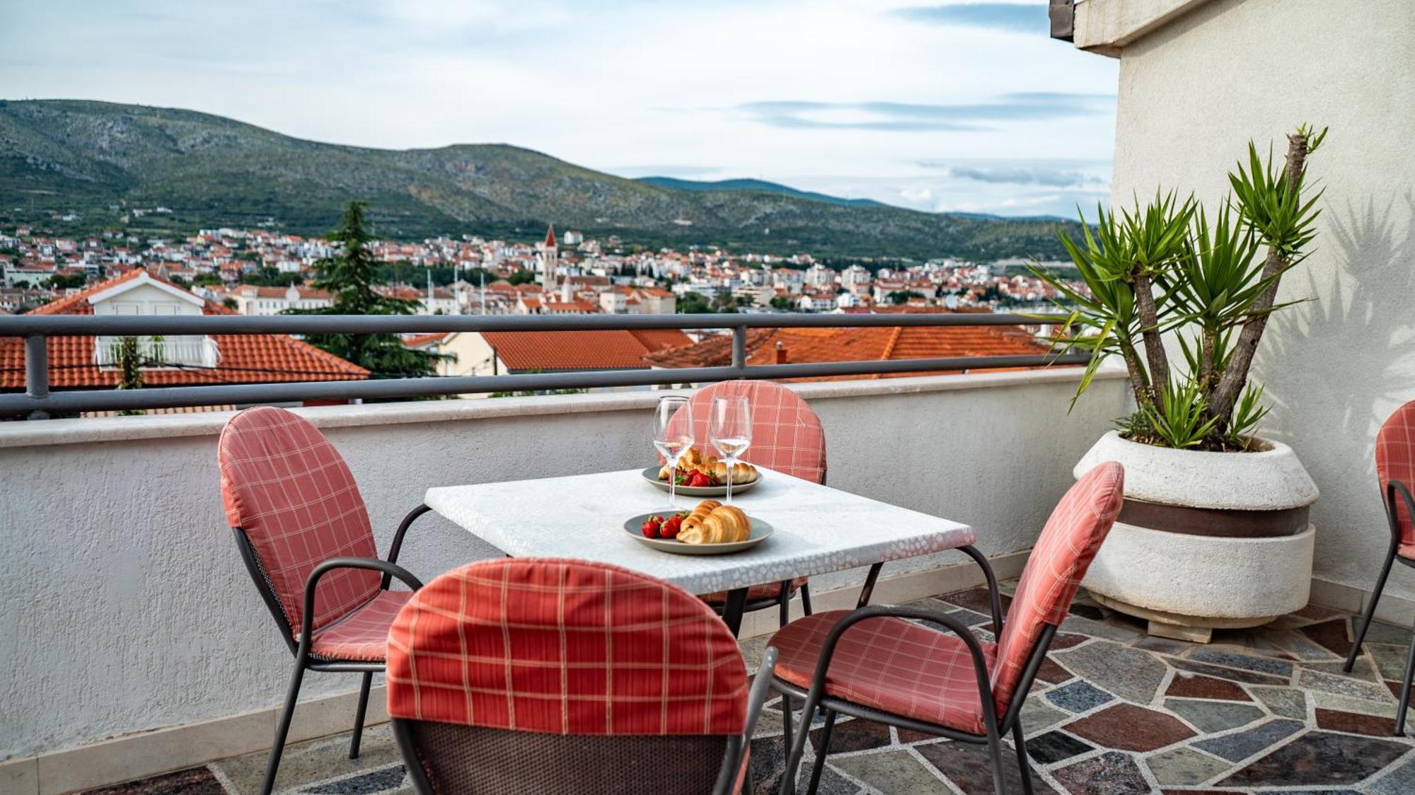 Apartments Kudelik Trogir Luaran gambar