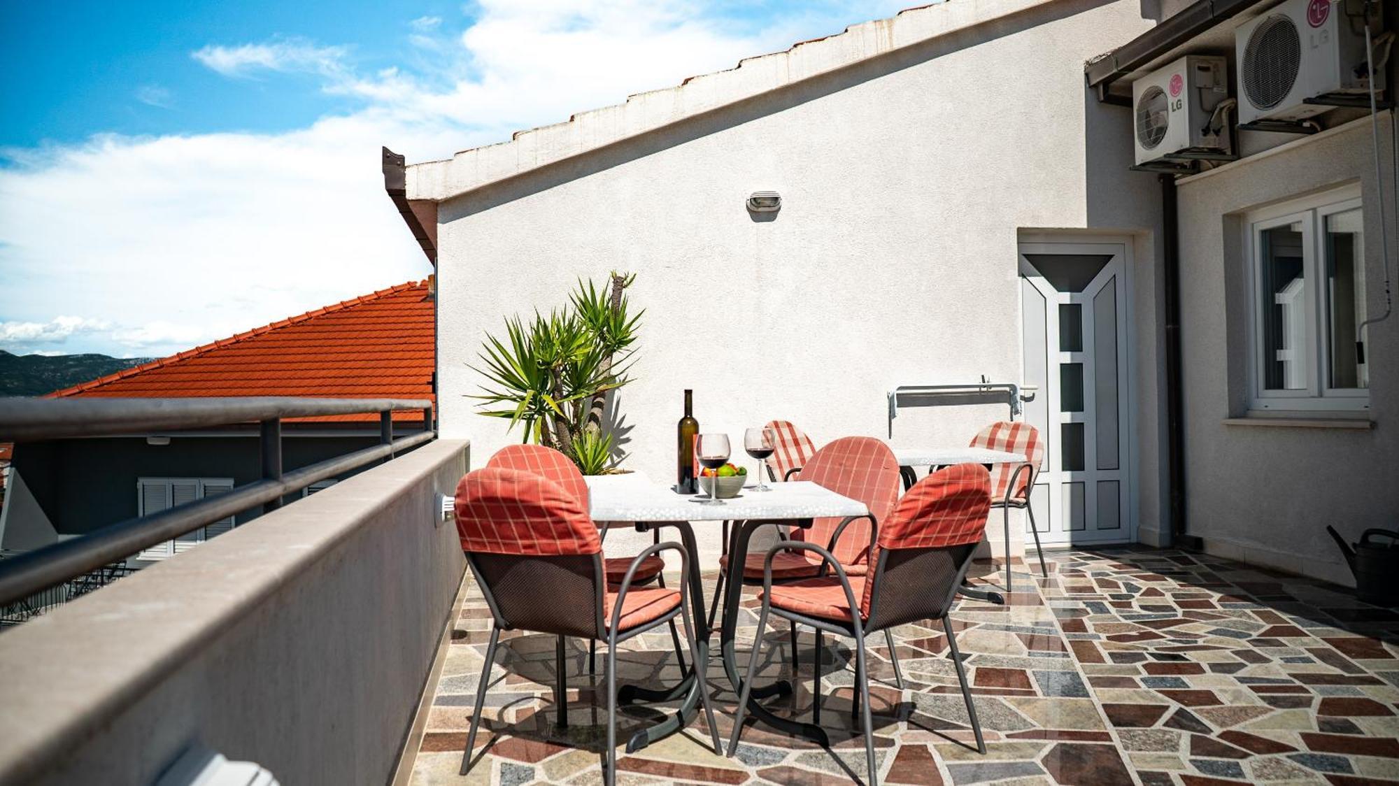 Apartments Kudelik Trogir Luaran gambar